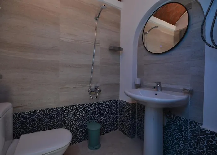 Luxury 4 Bedroom For Rent In Amaros