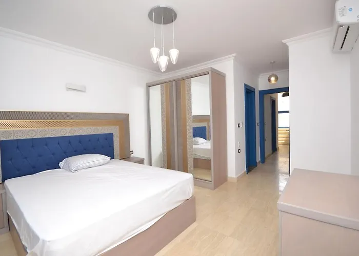 Luxury 4 Bedroom For Rent In Amaros